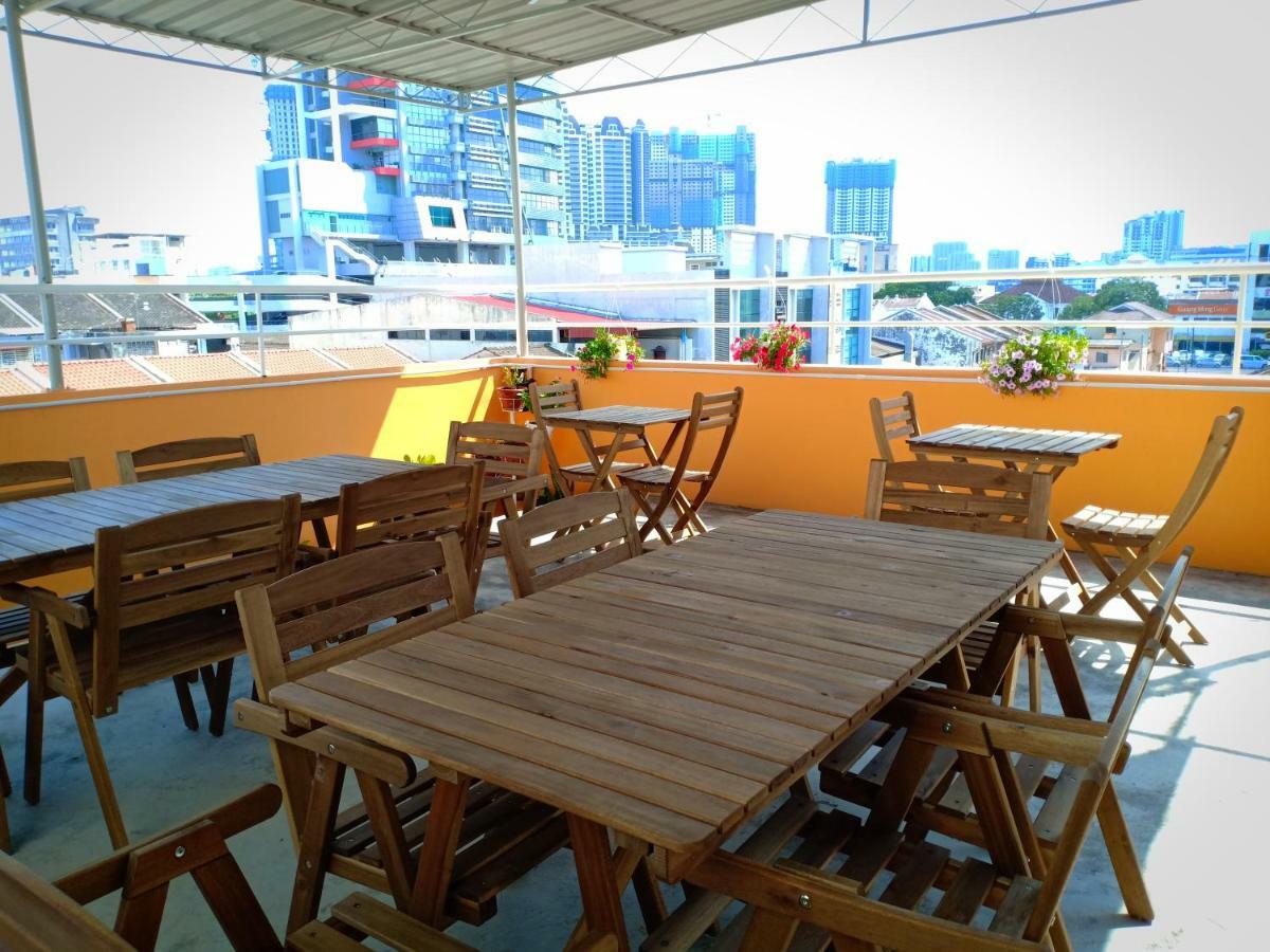 Nice Inn George Town Esterno foto